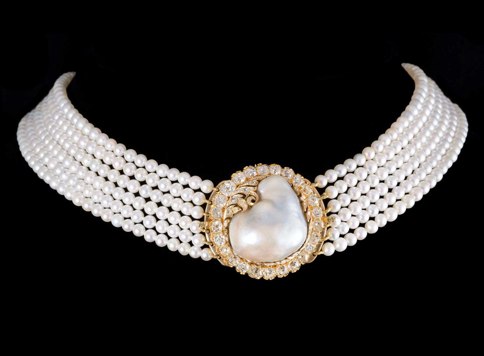 large natural pearl brooch-clasp 