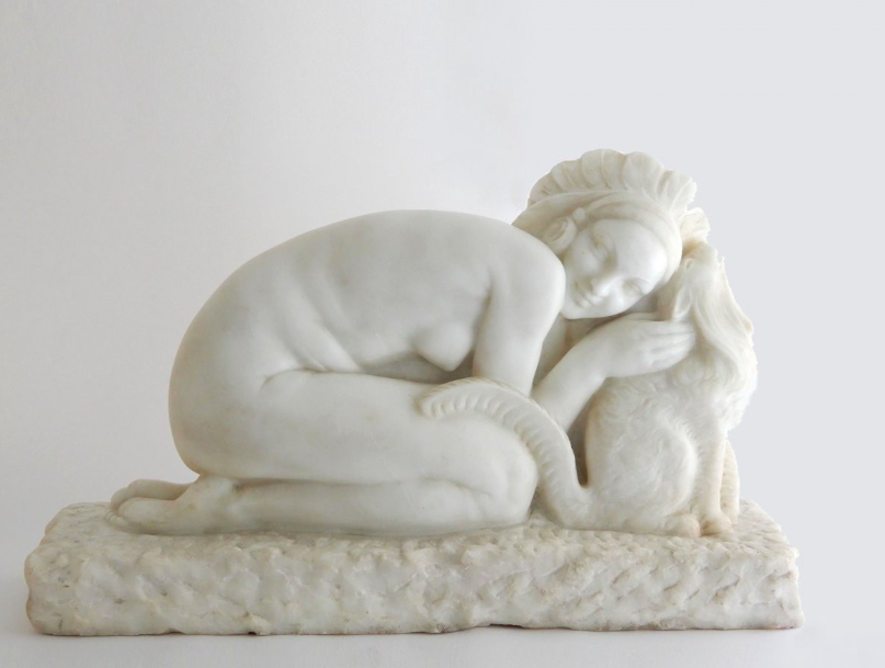 Al limite dell'antico e dell'arte, una scultura Art Déco in marmo 