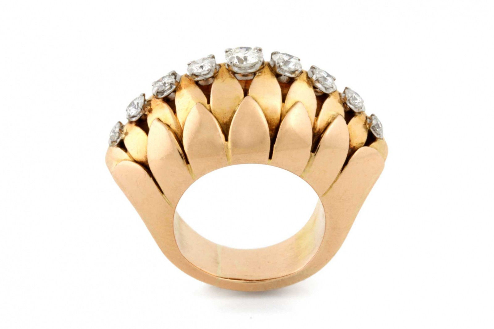 18k yellow gold and diamond Laurelring by the famous house of Van Cleef & Arpels